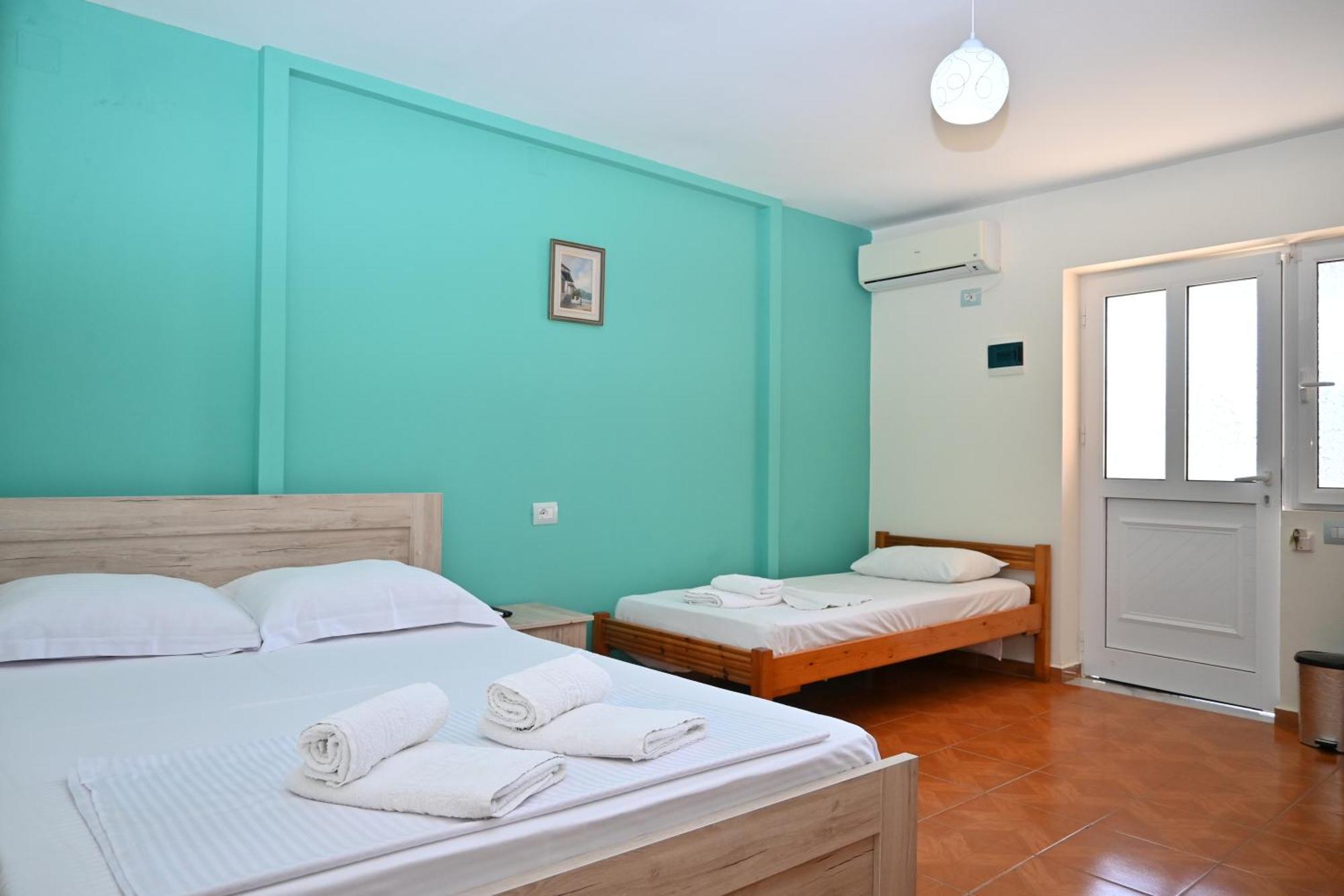 Amelia Rooms Ксамил Екстериор снимка
